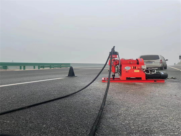 全椒马路路基路面开裂下沉注浆加固灌浆